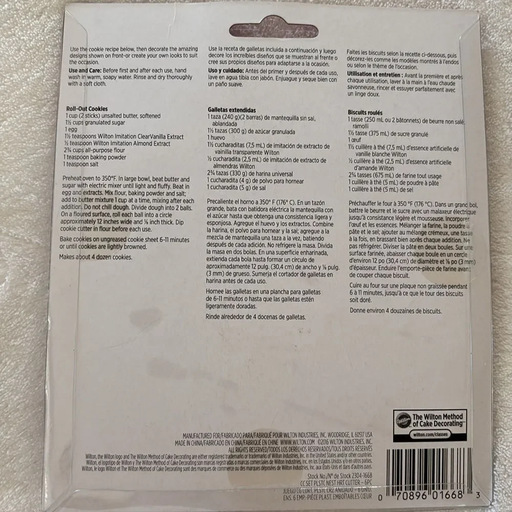 NWT Wilton 6 Piece Nested Heart Shaped Cookie Cutter‎ Set Valentines Day